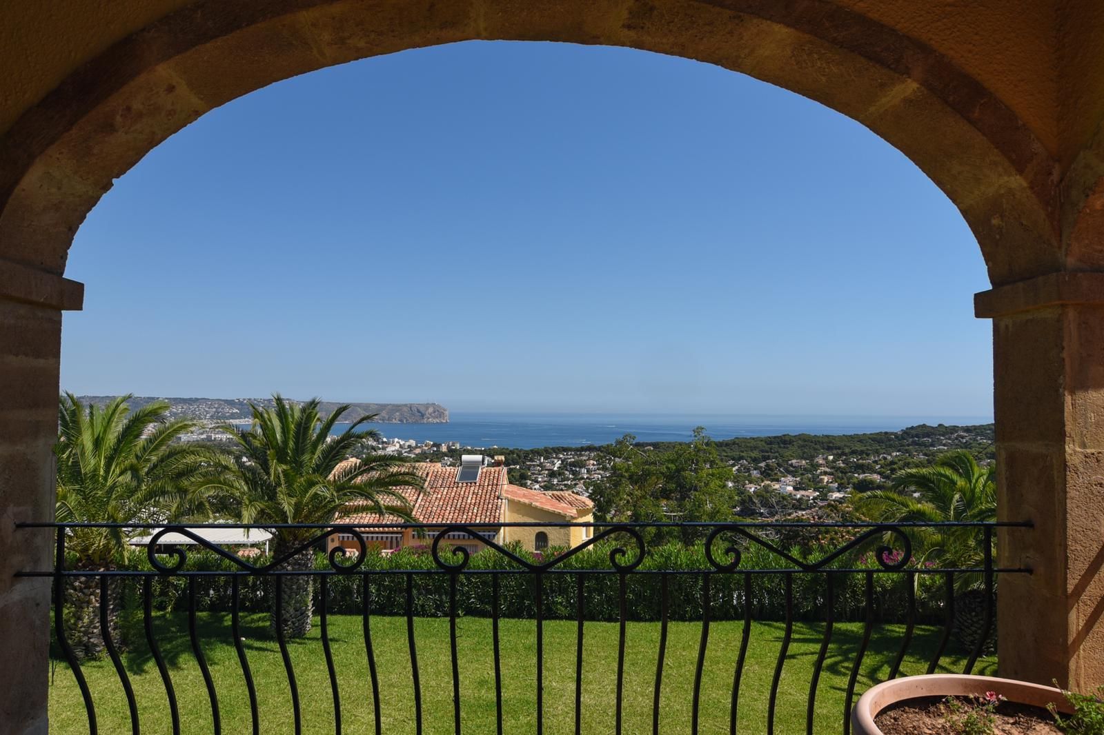 Detached Villa in Jávea - Resale